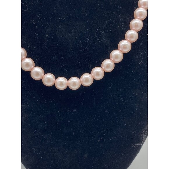 Vintage Light Pink Faux Pearl Necklace Single Strand Gold-Tone Clasp 16 inches - Picture 2 of 7
